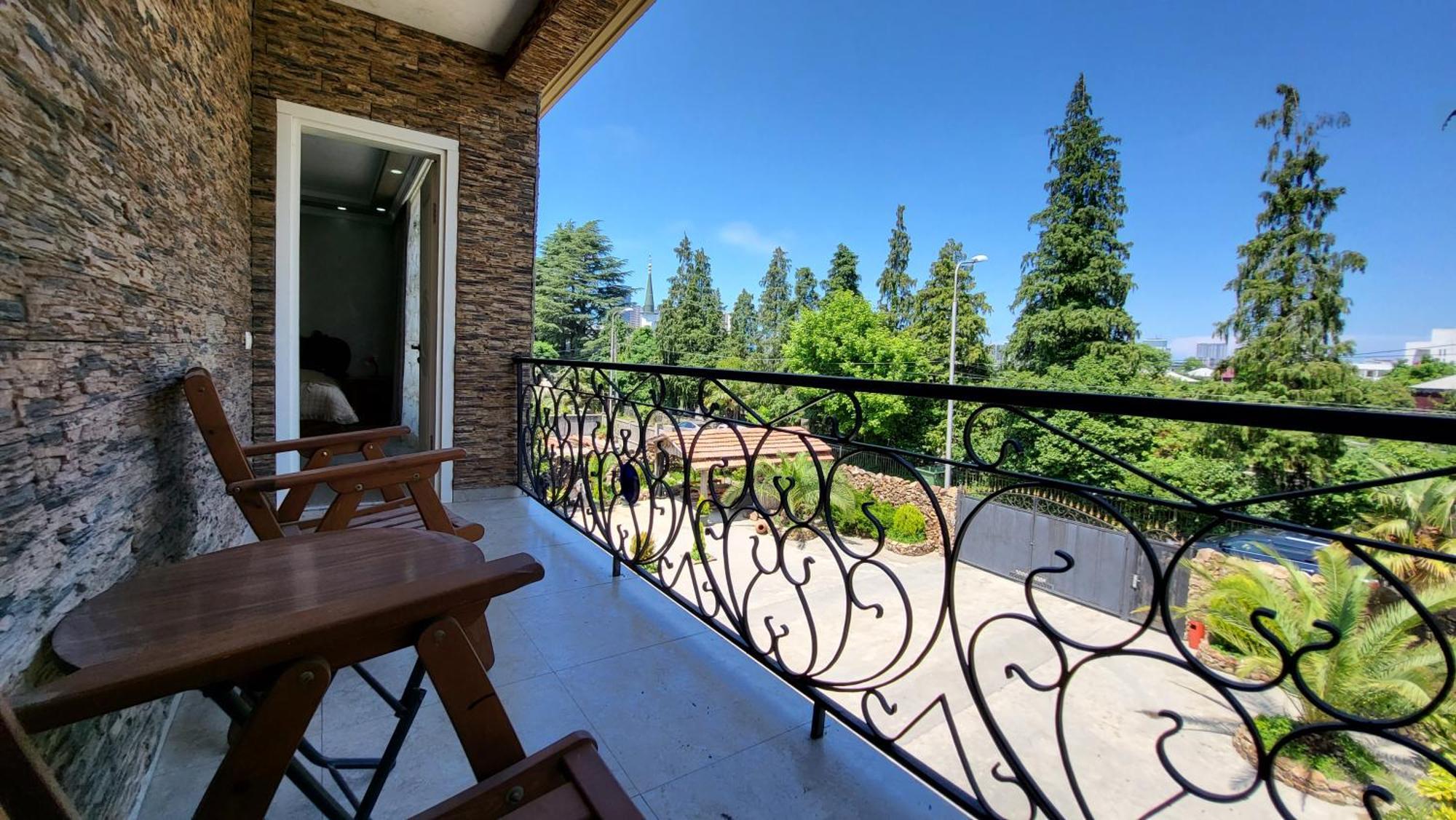 Guesthouse Gocha Beridze Батуми Экстерьер фото